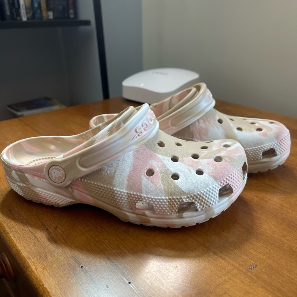 Women’s Crocs  Shoes  Clogs Tan Pink White Size 6